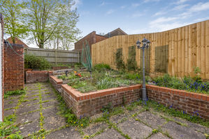 Photo 23- click for photo gallery